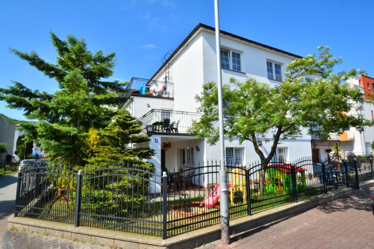 Czarmorza Pokoje Goscinne Großmöllen Exterior foto